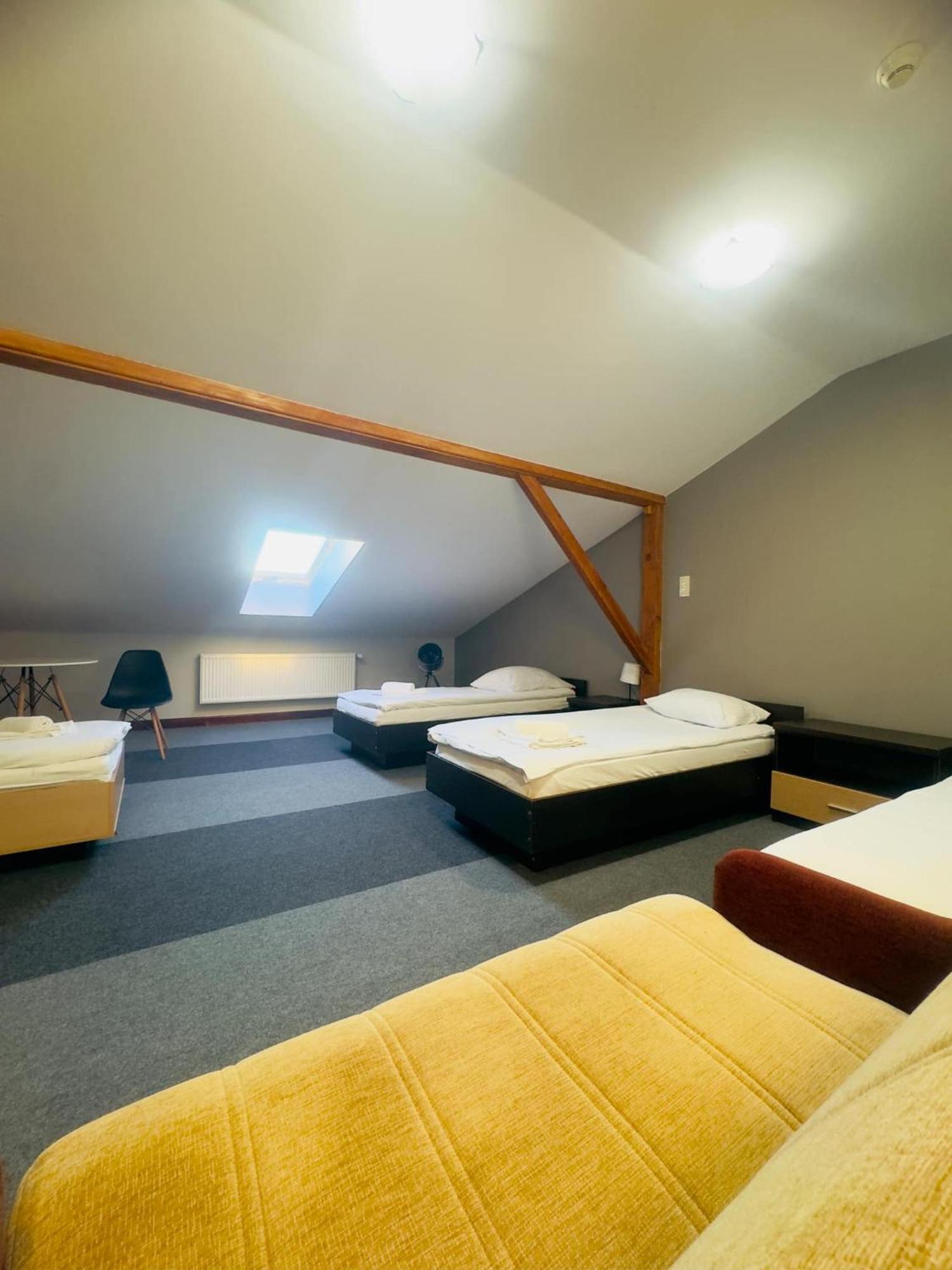Magiczna Farma Hotel Obiady Maka I Magia 赞布鲁夫 外观 照片