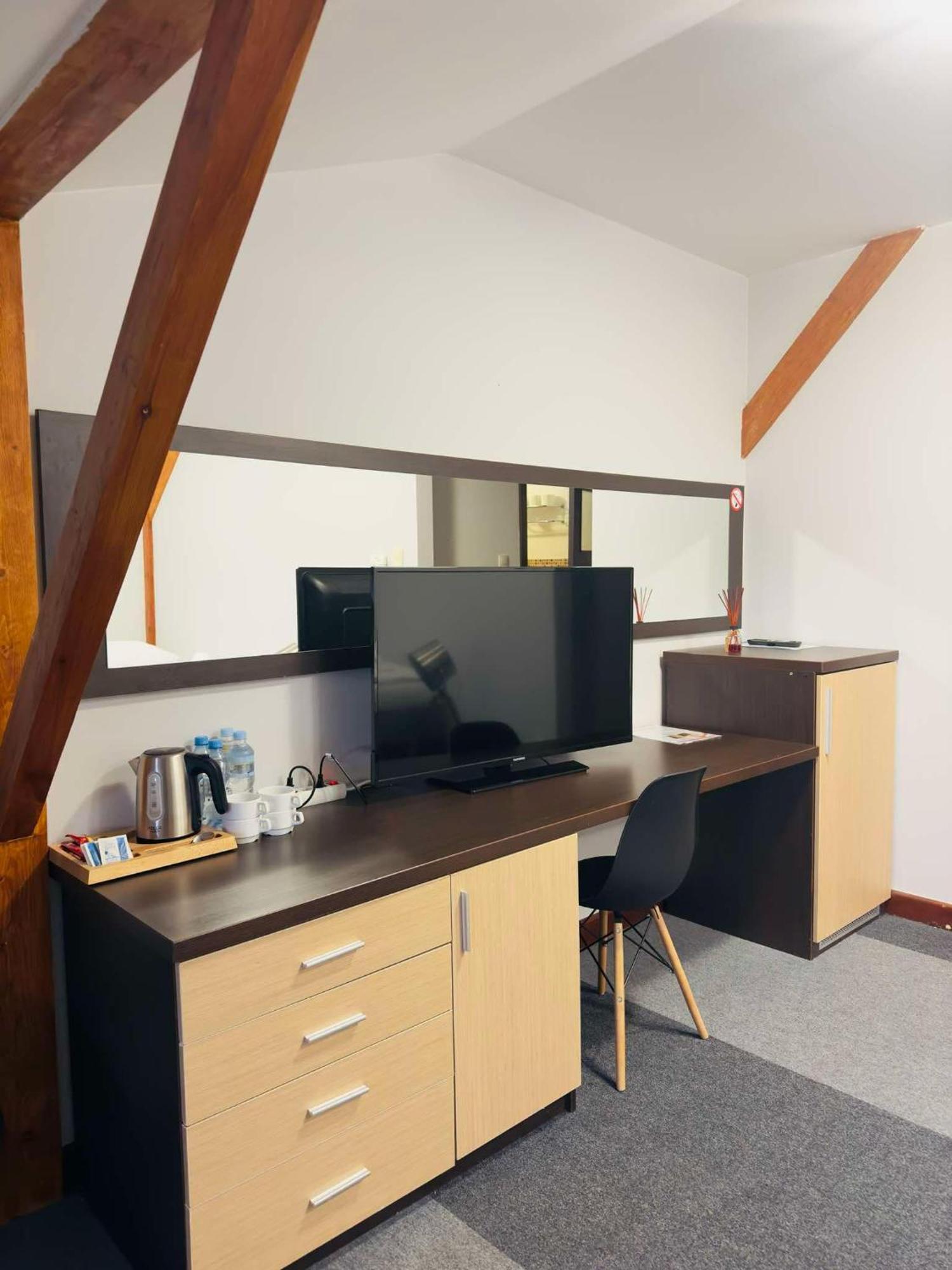 Magiczna Farma Hotel Obiady Maka I Magia 赞布鲁夫 外观 照片
