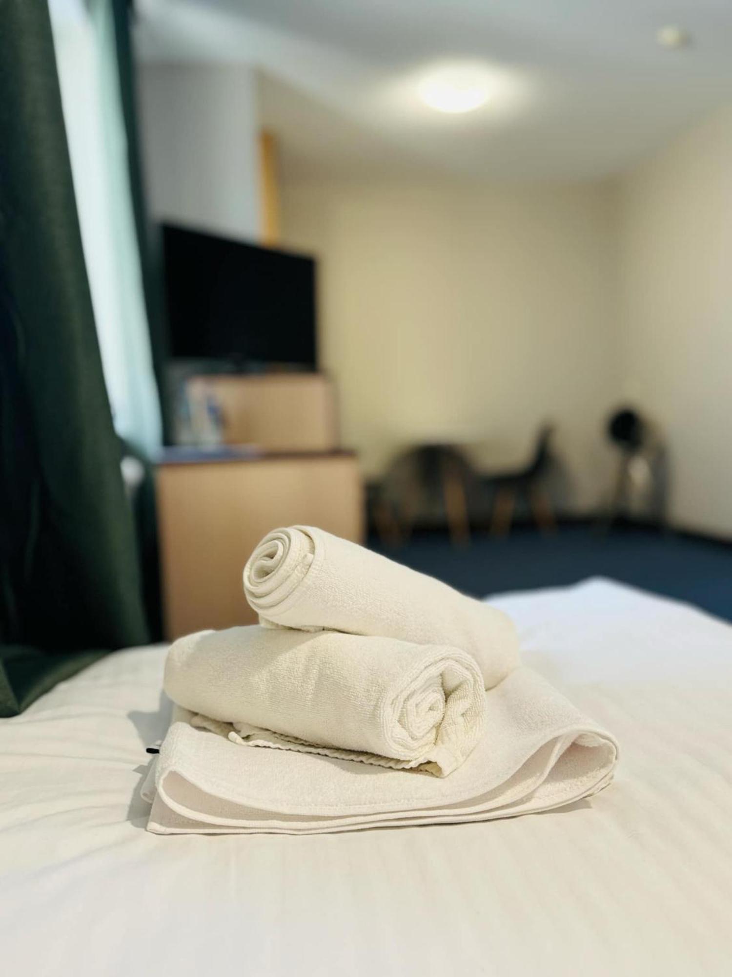 Magiczna Farma Hotel Obiady Maka I Magia 赞布鲁夫 外观 照片